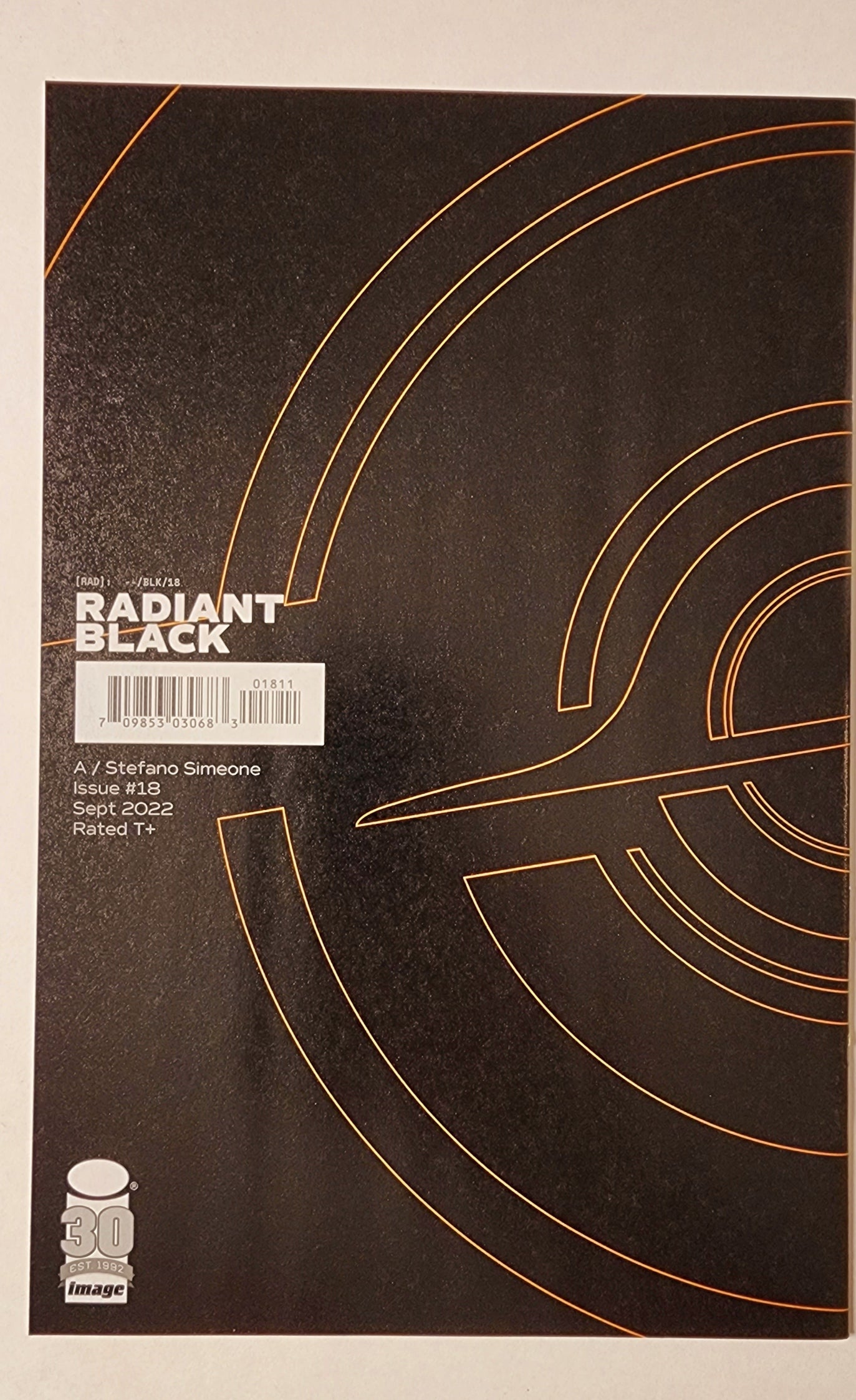 Radiant Black #18 (VF/NM)