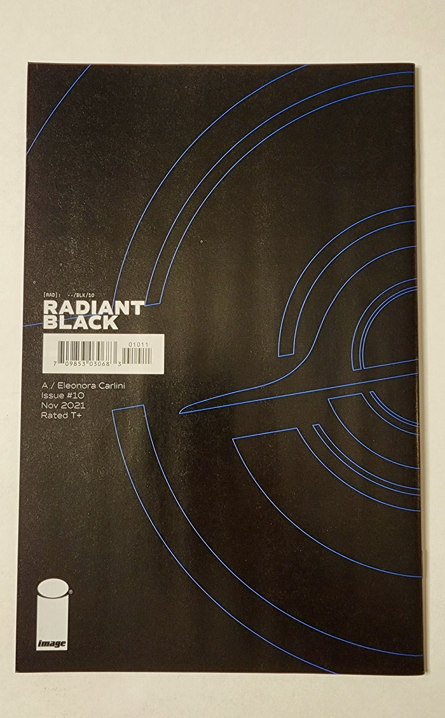 Radiant Black #10 (NM-)