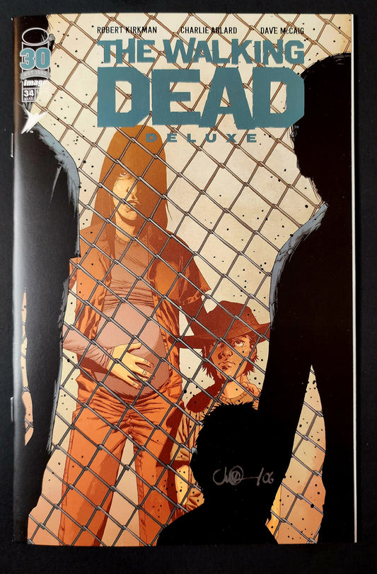 The Walking Dead Deluxe #34 Cover B (NM)