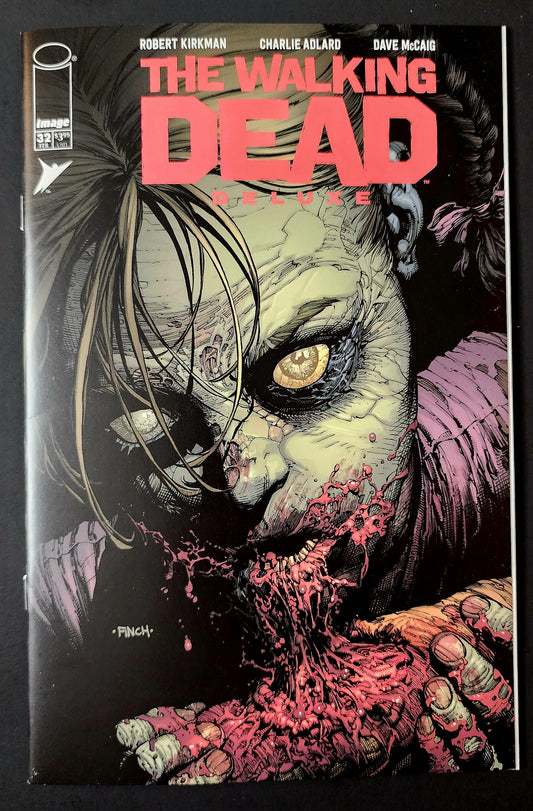The Walking Dead Deluxe #32 Cover A (NM-)