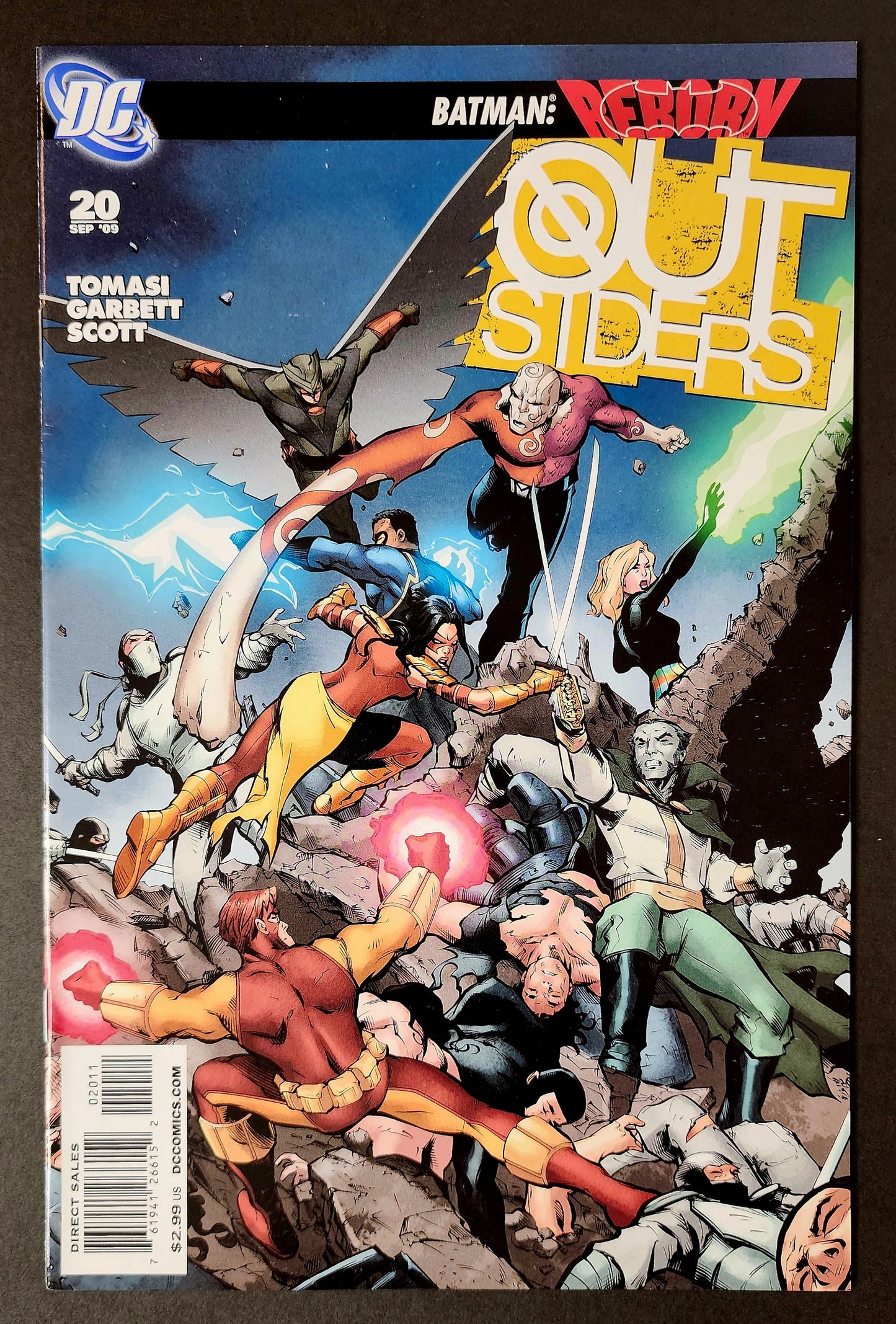 The Outsiders (Vol. 4) #20 (VF-)