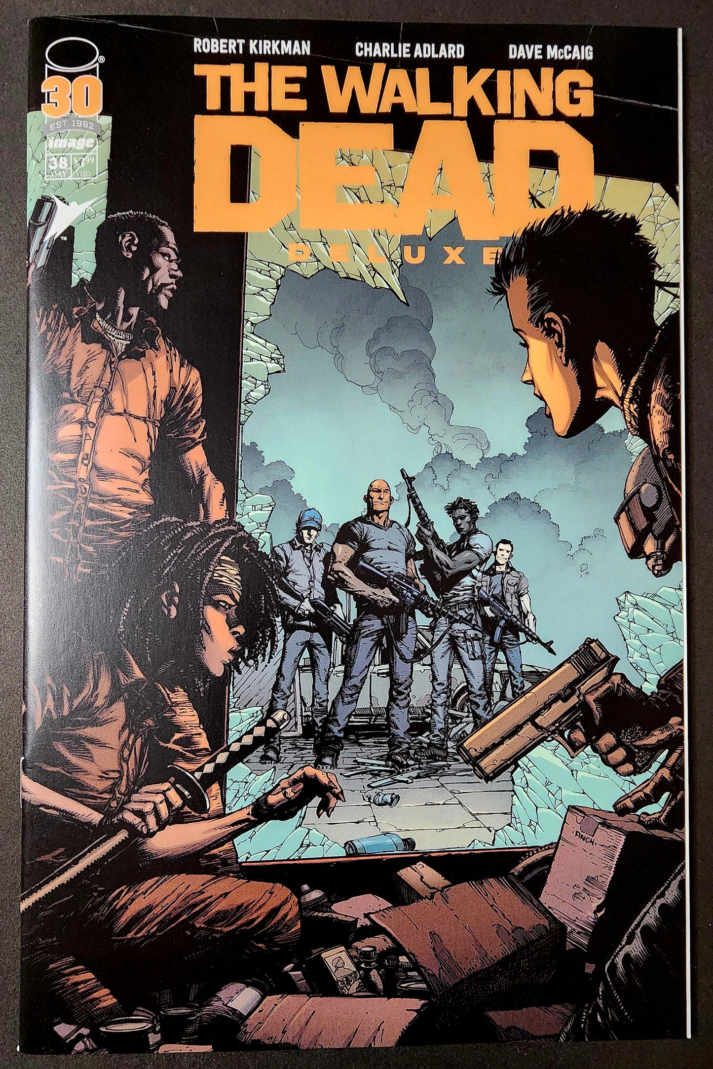 The Walking Dead Deluxe #38 (NM)