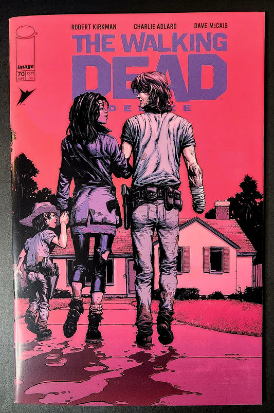 The Walking Dead Deluxe #70 (NM-)