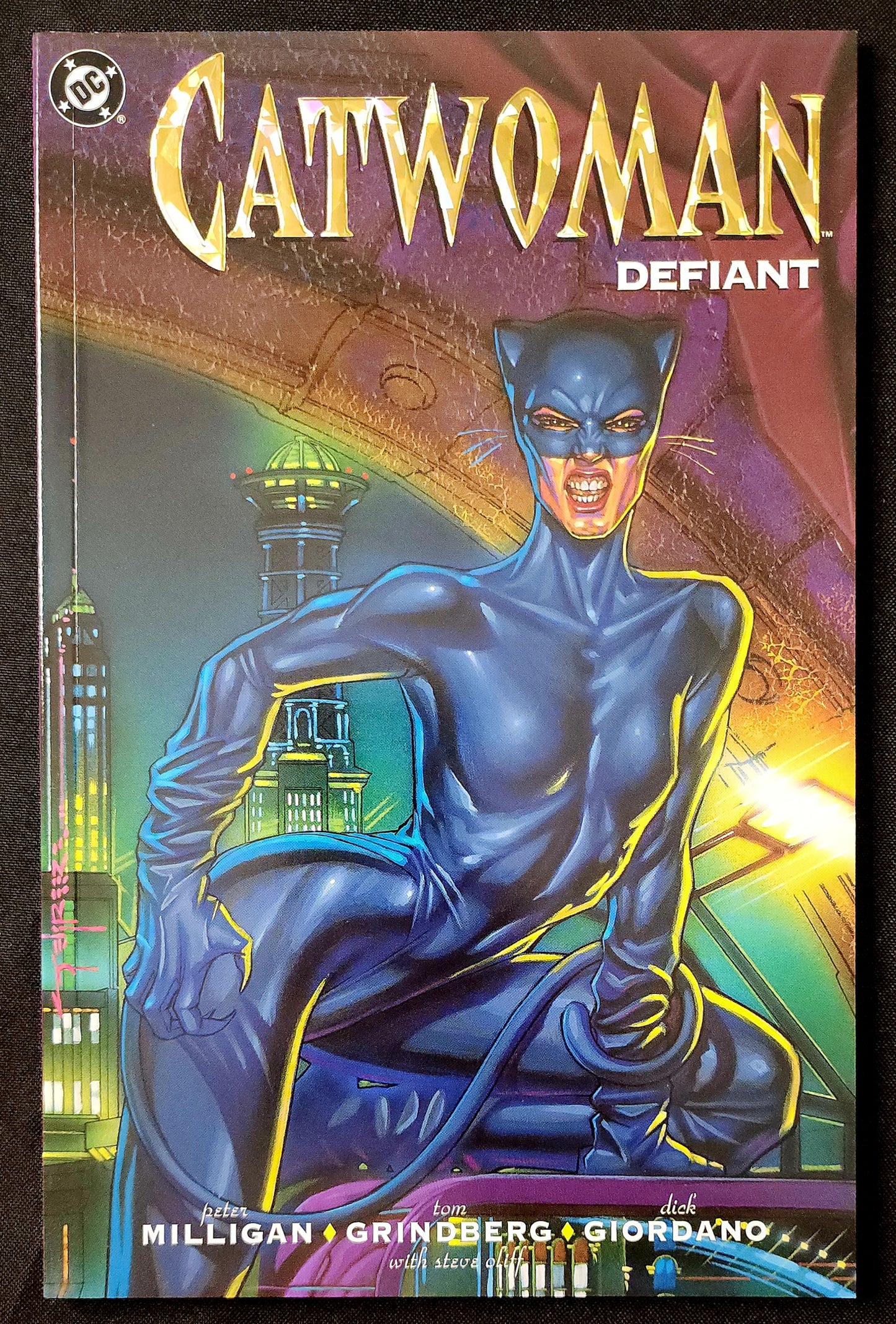 Catwoman: Defiant (VF/NM)