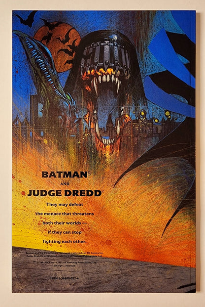 Batman / Judge Dredd: Judgment on Gotham (NM)